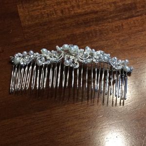 Pearl and CZ comb hair piece